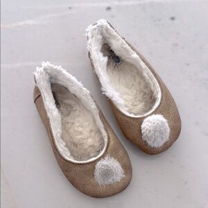 Jacadi Baby Slippers with White Pom-Poms - size 27 euro / toddler size 10. Used.